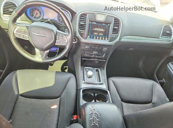 2C3CCAAG8MH640632 2021 CHRYSLER 300 Charcoal Առջևի վահանակի տեսք