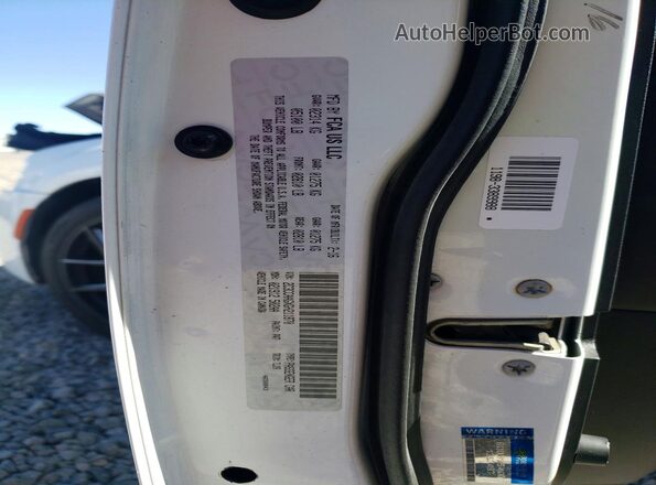 2C3CCAAGXGH211870 2016 CHRYSLER 300 White Շարժիչի բաժամունքի տեսք