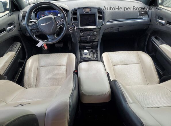 2C3CCABG3KH700893 2019 CHRYSLER 300 Gray Առջևի վահանակի տեսք