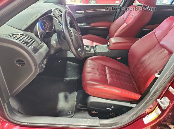 2C3CCABG7MH660708 2021 CHRYSLER 300 Burgundy Вид салону спереду