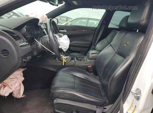 2C3CCABG8GH269247 2016 CHRYSLER 300 White Vista interior delantera