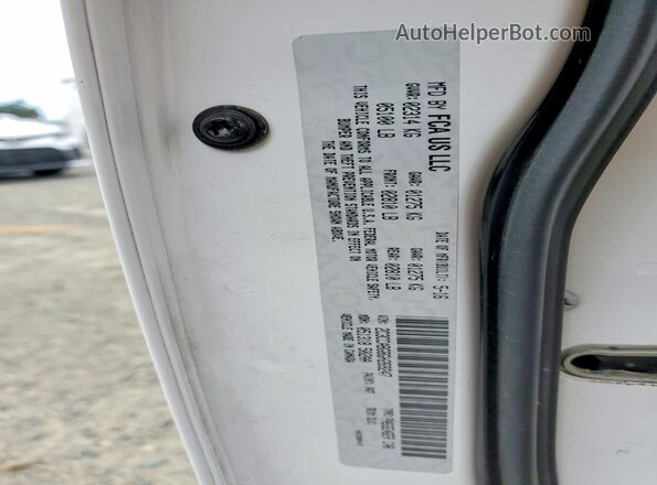 2C3CCABG8GH269247 2016 CHRYSLER 300 White Vista del compartimento del motor