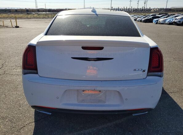 2C3CCABG9JH240038 2018 CHRYSLER 300 Белый Вид сзади