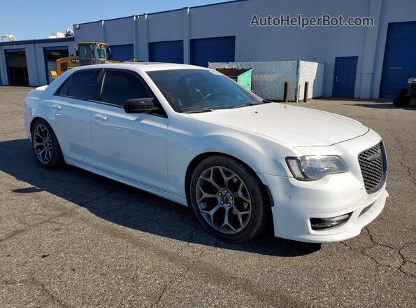 2C3CCABG9JH240038 2018 CHRYSLER 300 Белый Передняя правая четверть