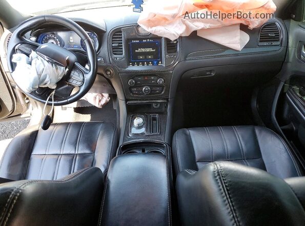 2C3CCABGXKH559384 2019 CHRYSLER 300 Gray Vista del salpicadero