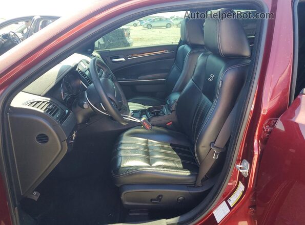 2C3CCABGXPH569596 2023 CHRYSLER 300 Burgundy Widok wnętrza z przodu