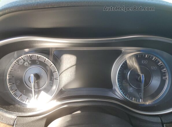 2C3CCAEG0KH594821 2019 CHRYSLER 300 Серый Вид щитка приборов
