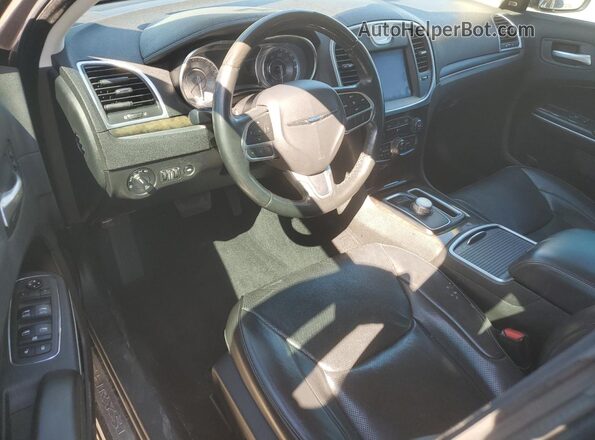 2C3CCAEG0KH594821 2019 CHRYSLER 300 Серый Вид панели приборов
