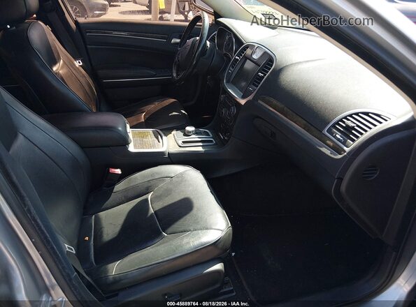 2C3CCAEG5GH105661 2016 CHRYSLER 300 Серебряный Вид салона спереди
