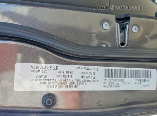 2C3CCAEGXKH568632 2019 CHRYSLER 300 Gray Widok komory silnika