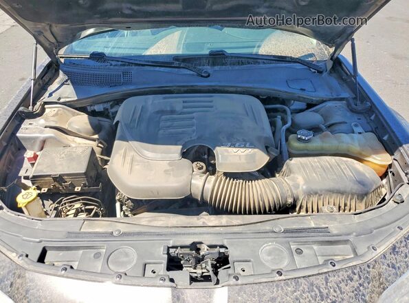 2C3CCAEGXKH568632 2019 CHRYSLER 300 Gray Widok wnętrza z tyłu