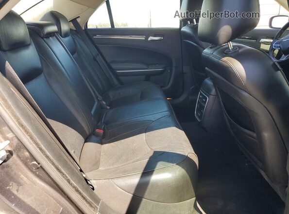 2C3CCAEGXKH568632 2019 CHRYSLER 300 Gray Widok tylnych siedzeń