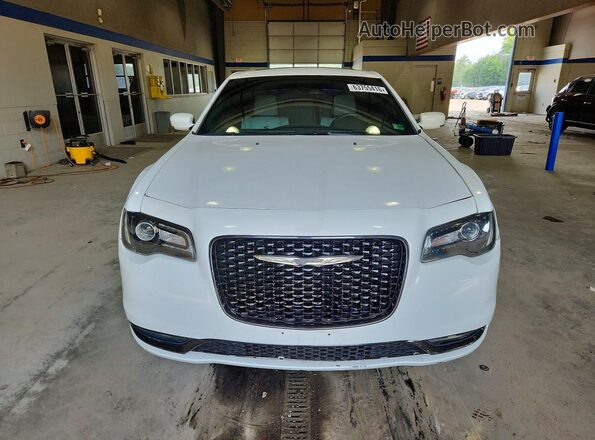 2C3CCAGG0HH582660 2017 CHRYSLER 300 White წინა ხედი