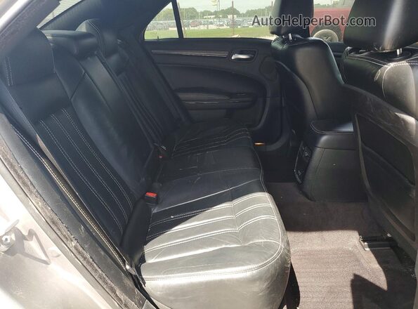 2C3CCAGG1GH283080 2016 CHRYSLER 300 Серебряный Вид задних сидений