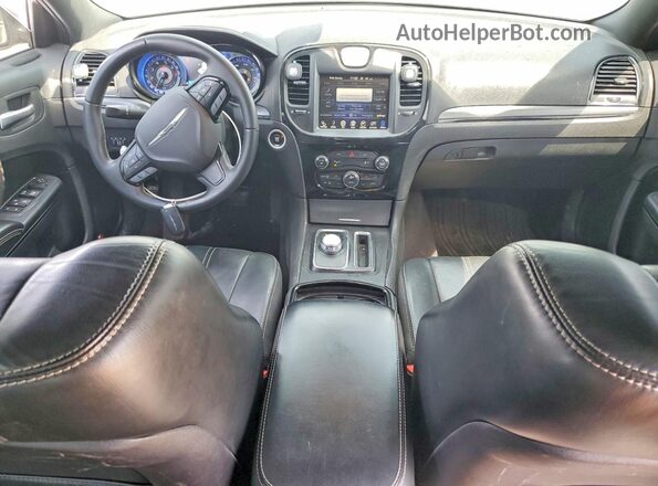 2C3CCAGG1GH283080 2016 CHRYSLER 300 Серебряный Вид панели приборов
