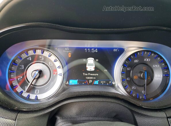 2C3CCAGG1GH283080 2016 CHRYSLER 300 Серебряный Вид щитка приборов