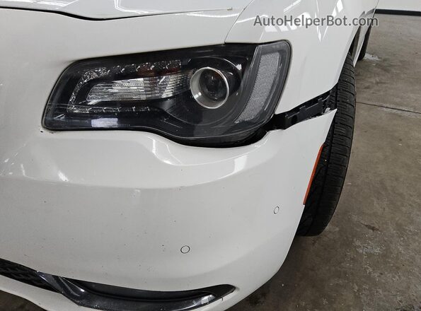 2C3CCAGG3GH144956 2016 CHRYSLER 300 White 