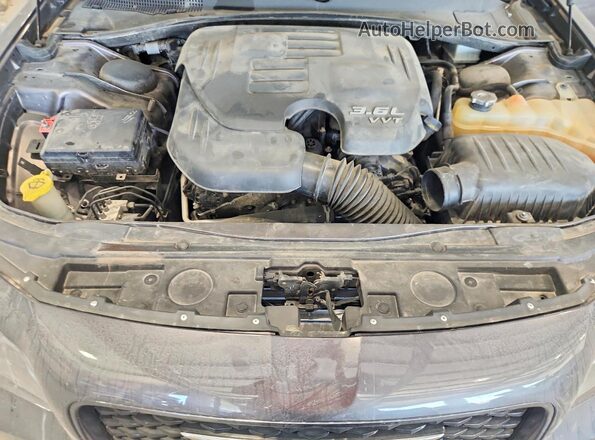 2C3CCAGG4JH191839 2018 CHRYSLER 300 Gray Սալոնի հետևի տեսք