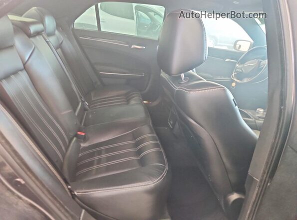 2C3CCAGG4JH191839 2018 CHRYSLER 300 Gray Հետևի նստատեղերի տեսք
