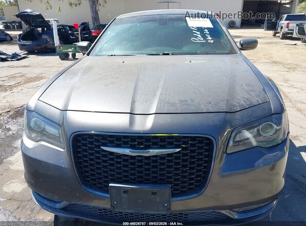 2C3CCAGG9JH267295 2018 CHRYSLER 300 Серый Вид спереди