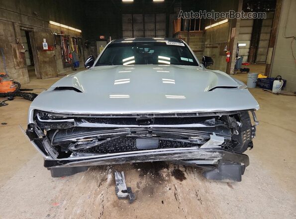 2C3CDBCK2SR559895 2025 DODGE CHARGER Серебряный Вид спереди