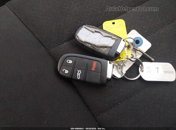 2C3CDXAG5KH734044 2019 DODGE CHARGER White Vista del salpicadero