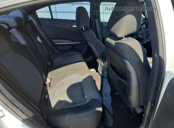 2C3CDXBG1GH303500 2016 DODGE CHARGER Белый Вид задних сидений