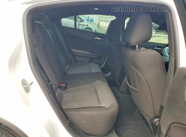 2C3CDXBG3NH202567 2022 DODGE CHARGER White Vista de los asientos traseros