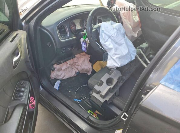 2C3CDXBG6KH710107 2019 DODGE CHARGER Gray Вид панелі приладів