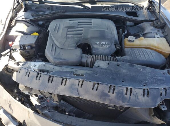 2C3CDXBG7KH523331 2019 DODGE CHARGER Gray Rear interior view