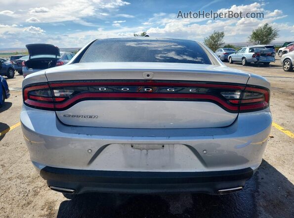 2C3CDXBG8NH161174 2022 DODGE CHARGER Silver Widok z tyłu