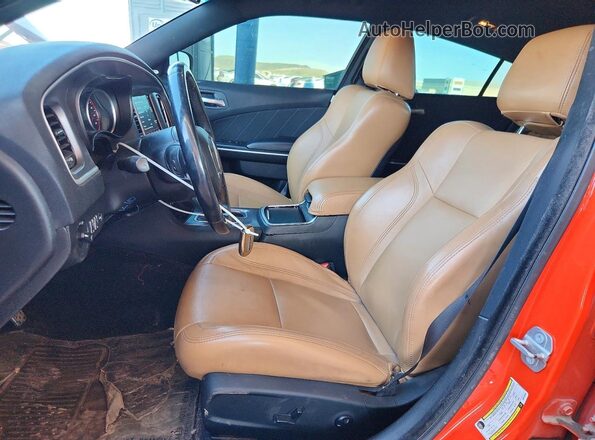 2C3CDXCT6KH742809 2019 DODGE CHARGER Оранжевый Вид панели приборов