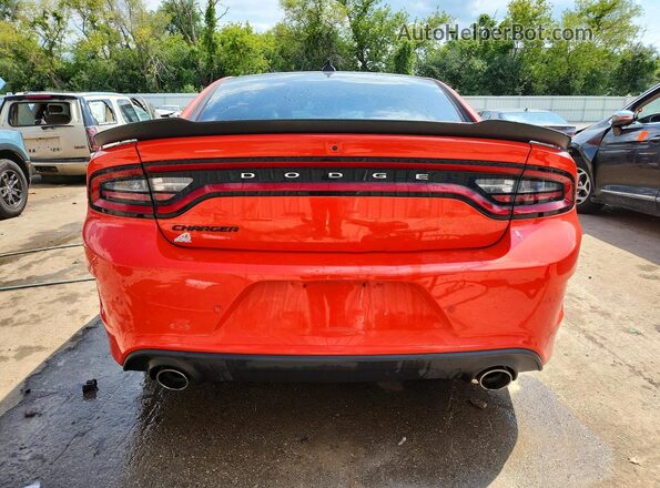 2C3CDXGJ1NH237113 2022 DODGE CHARGER Orange Вид ззаду