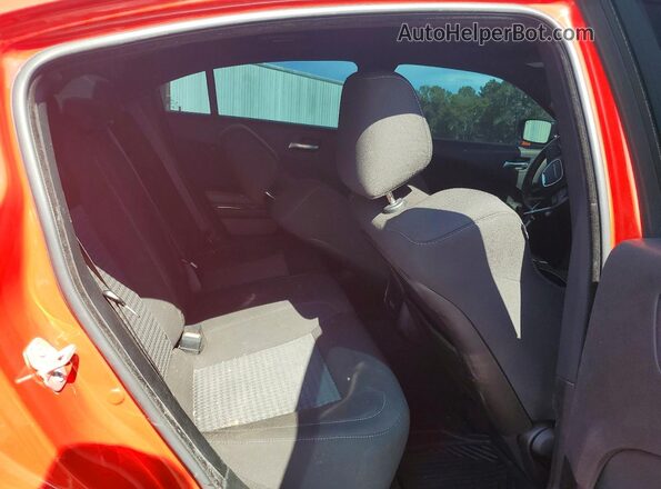 2C3CDXHG0PH615556 2023 DODGE CHARGER Red Widok tylnych siedzeń