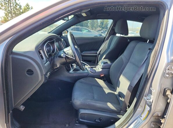 2C3CDXHG4HH524310 2017 DODGE CHARGER Silver Вид салону спереду