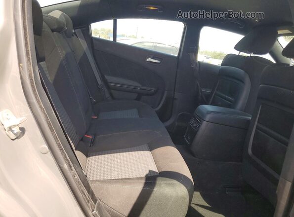 2C3CDXHGXPH631148 2023 DODGE CHARGER Gray Widok tylnych siedzeń