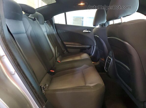 2C3CDXJG6GH304059 2016 DODGE CHARGER Silver Widok tylnych siedzeń