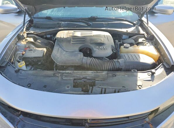 2C3CDXJG8JH277728 2018 DODGE CHARGER Silver Вид задньої частини салону
