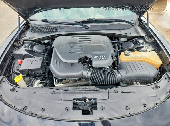 2C3CDXJGXKH502331 2019 DODGE CHARGER Black Widok wnętrza z tyłu