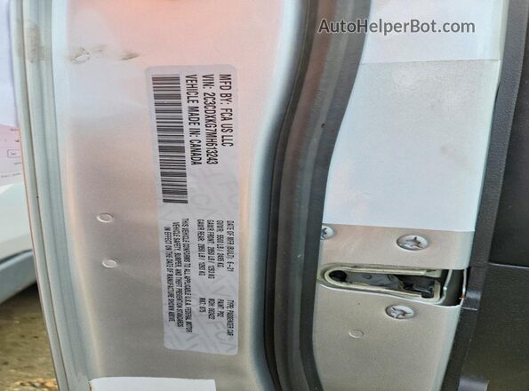 2C3CDXKG7MH613243 2021 DODGE CHARGER Silver Widok komory silnika