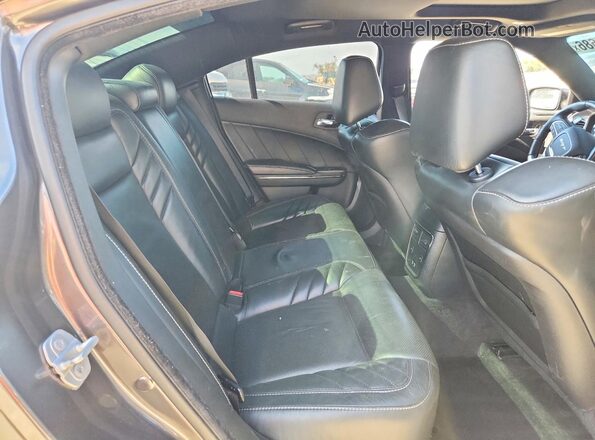 2C3CDXL93JH133146 2018 DODGE CHARGER Gray Widok tylnych siedzeń