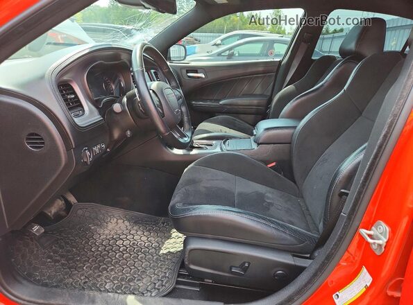 2C3CDXMG7PH623868 2023 DODGE CHARGER Orange Front interior view