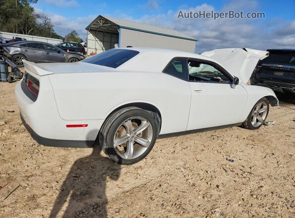 2C3CDZAG2JH172517 2018 DODGE CHALLENGER Белый Задняя правая четверть