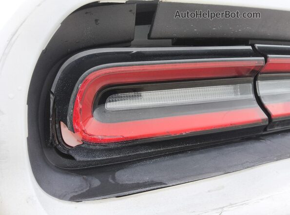 2C3CDZAG3LH105265 2020 DODGE CHALLENGER White 