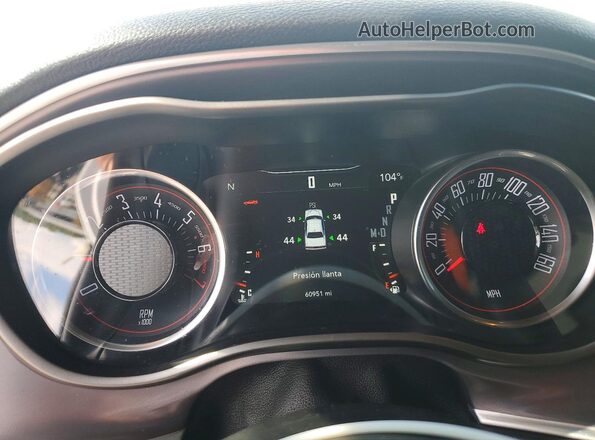 2C3CDZAG4KH746729 2019 DODGE CHALLENGER White ხელსაწყოთა პანელის ხედი