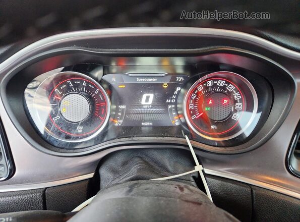 2C3CDZAG4MH676779 2021 DODGE CHALLENGER Purple ხელსაწყოთა პანელის ხედი