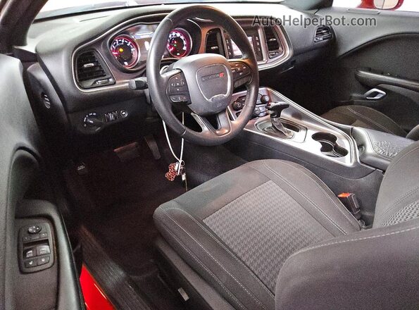 2C3CDZAGXHH516959 2017 DODGE CHALLENGER Red Vista del salpicadero