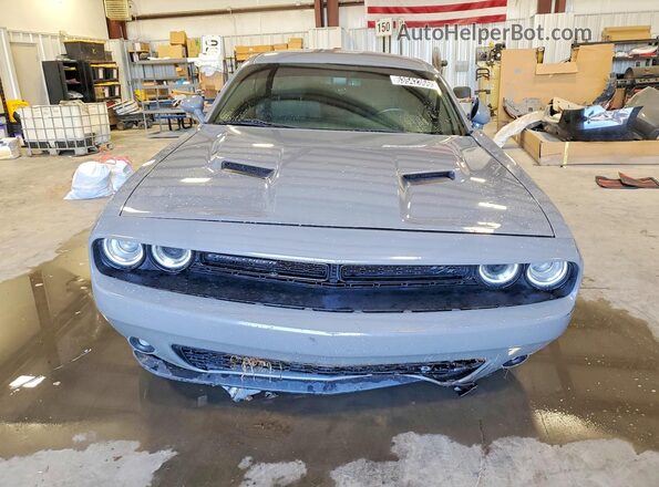 2C3CDZBT6JH208544 2018 DODGE CHALLENGER Серый Вид спереди