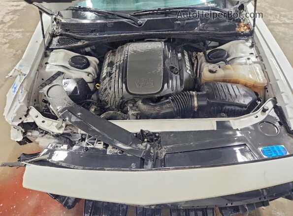 2C3CDZBT8PH654607 2023 DODGE CHALLENGER Белый Вид задней части салона