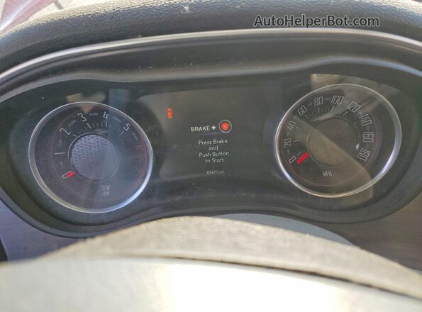 2C3CDZFJ5HH507347 2017 DODGE CHALLENGER Red Widok zestawu wskaźników